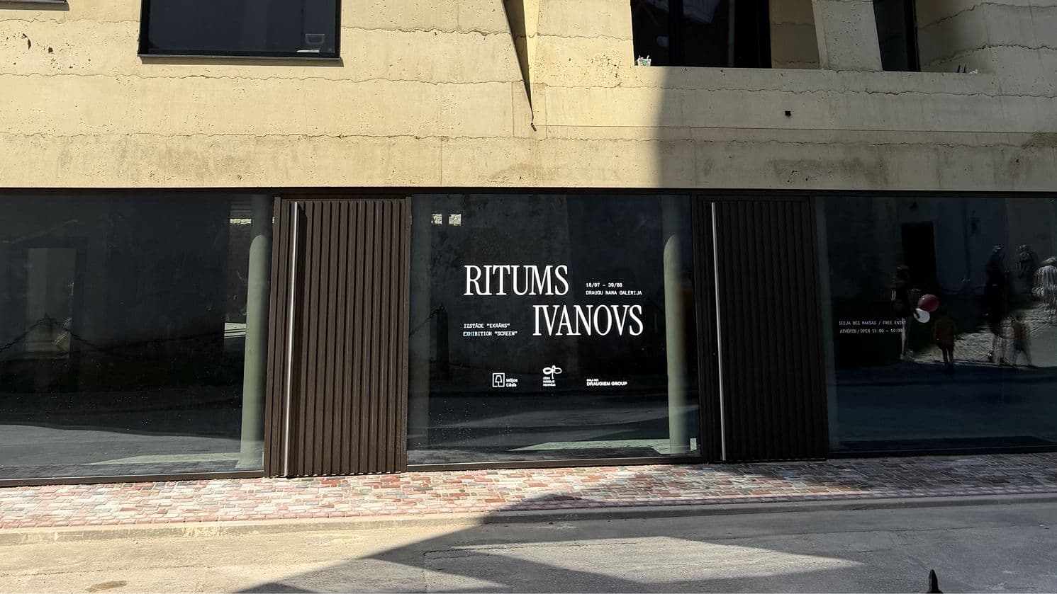 Rituma Ivanova izstāde "Screen" – galerijas skatloga dizains
